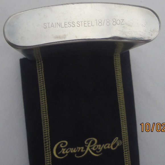 Crown Royal Whiskey Flask w/purple suede cover - Picture 4 of 7